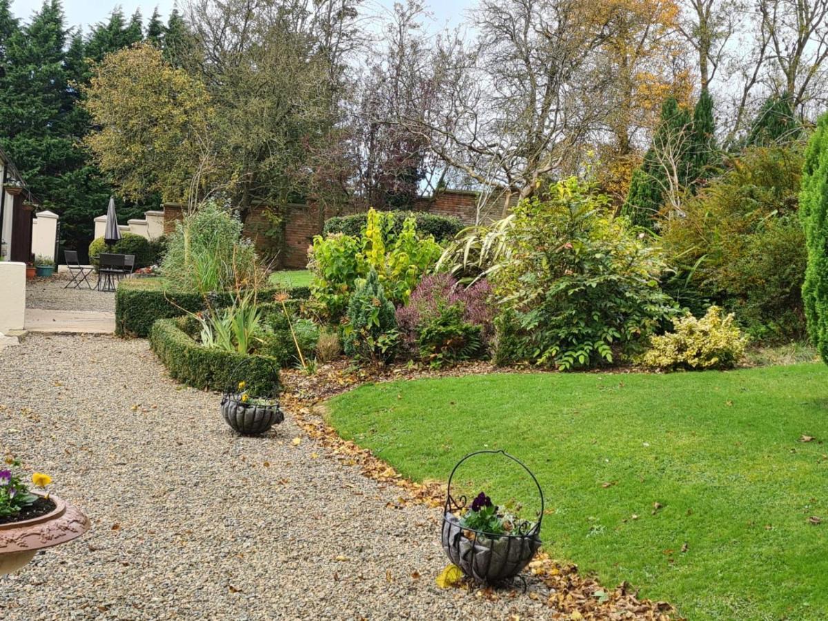 ホテル Banoge House Donaghcloney エクステリア 写真